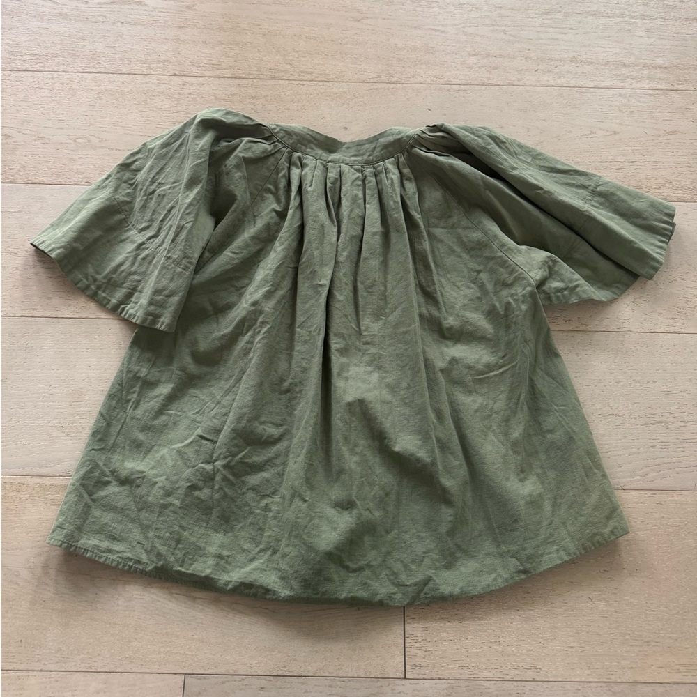 Tuckernuck Pomander Place Women's S Finley Flutter Sleeve top forest green - Picture 6 of 9